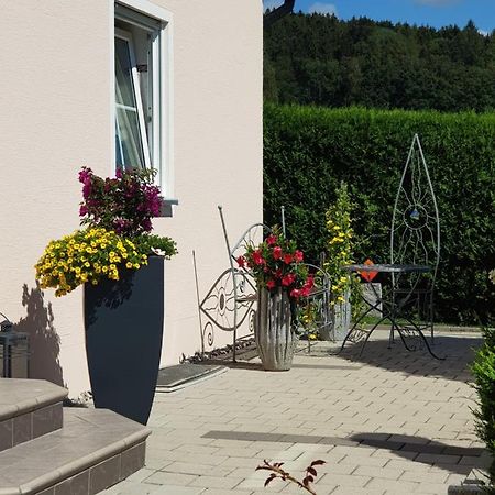 Ferienwohnung Toni Mit Balkon Und Garten Pemfling Eksteriør bilde