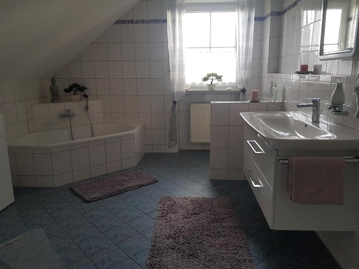 Ferienwohnung Toni Mit Balkon Und Garten Pemfling Eksteriør bilde